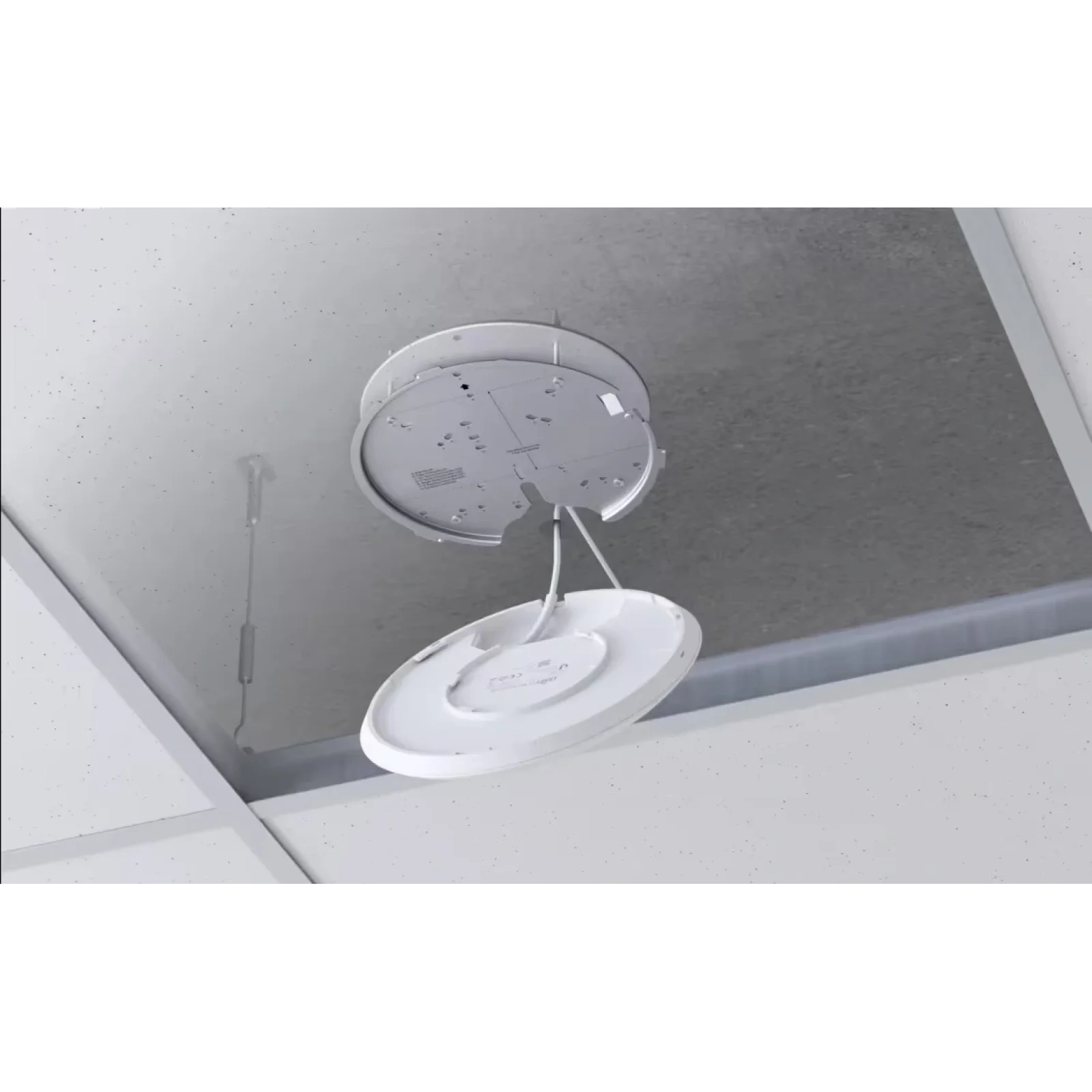 Точка доступу Ubiquiti UniFi UAP-AC-HD (AC2550, 4x4 MU-MIMO, 25 dBm, 2x10/100/1000 Mbps, PoE) Box UA