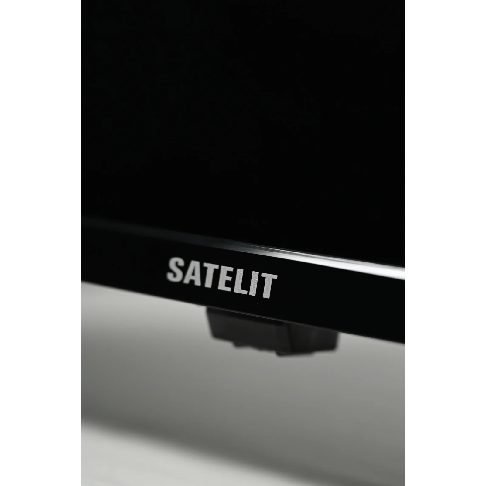 Телевизор Satelit 32H9500GS UA