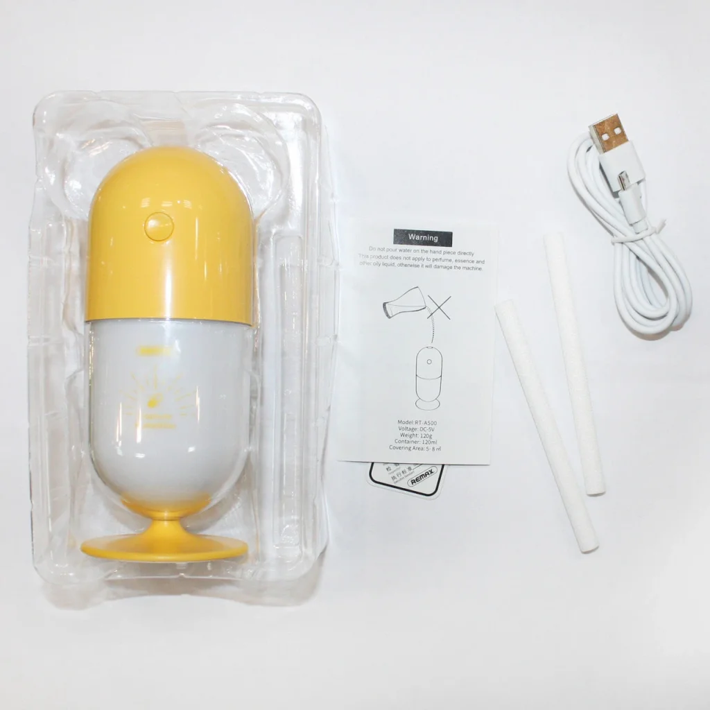 Зволожувач повітря Remax RT-A500 Capsule Mini Humidifier жовтий (6954851281870) UA
