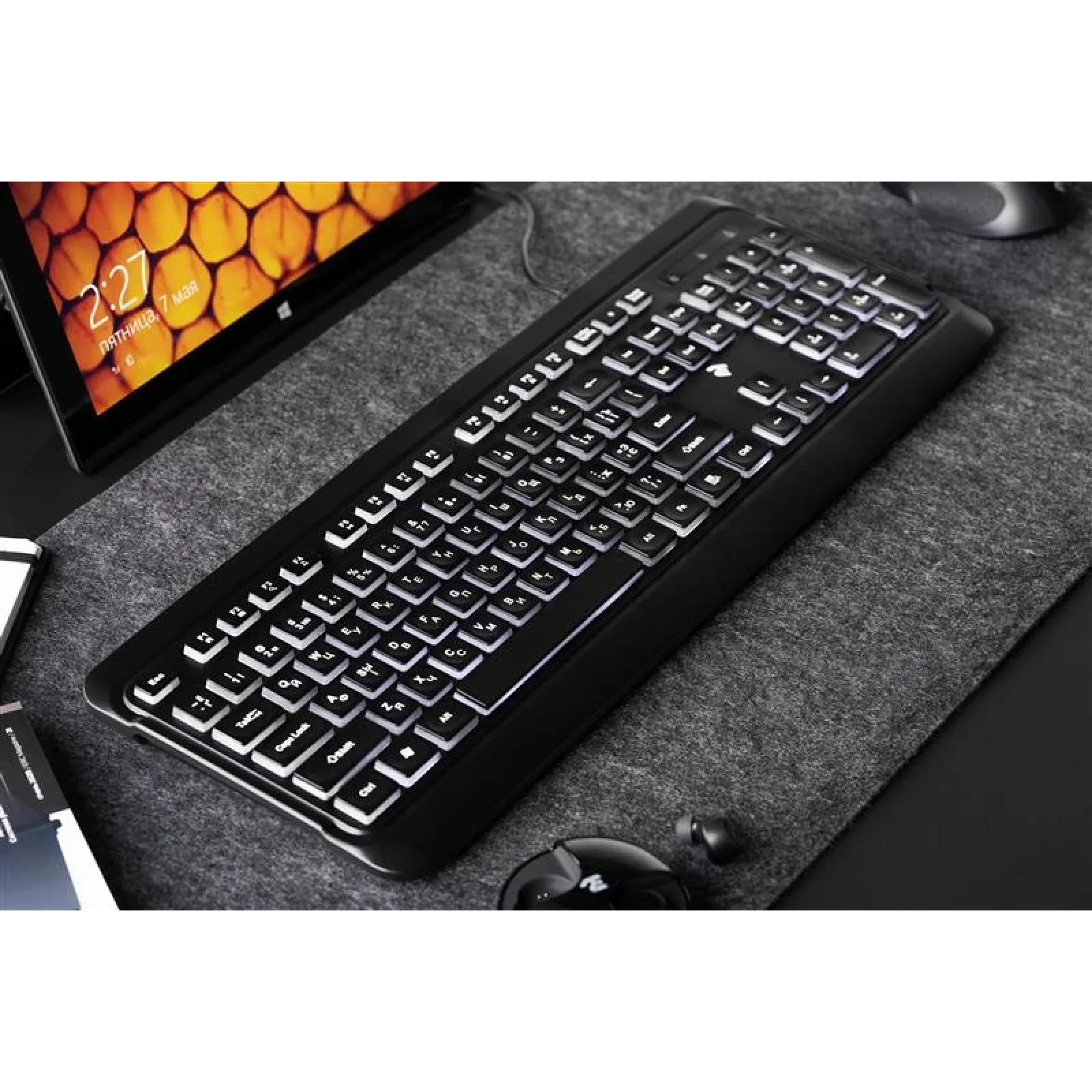 Клавіатура 2E KS120 White Backlight Ukr (2E-KS120UB) Black USB UA
