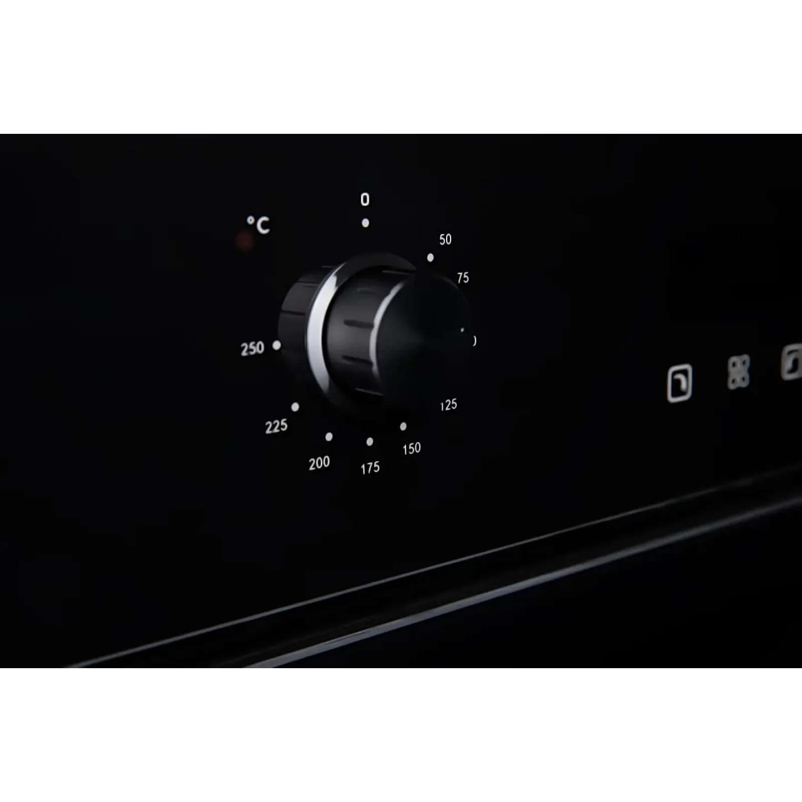 Духовой шкаф Vestfrost BOV70CN UA