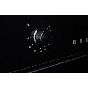 Духовой шкаф Vestfrost BOV70CN UA