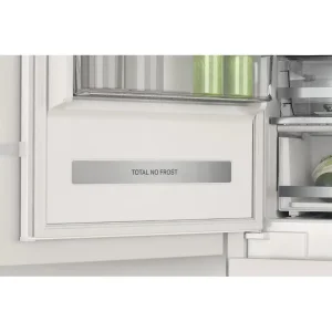 Встраиваемый холодильник Whirlpool WHC20 T593 UA