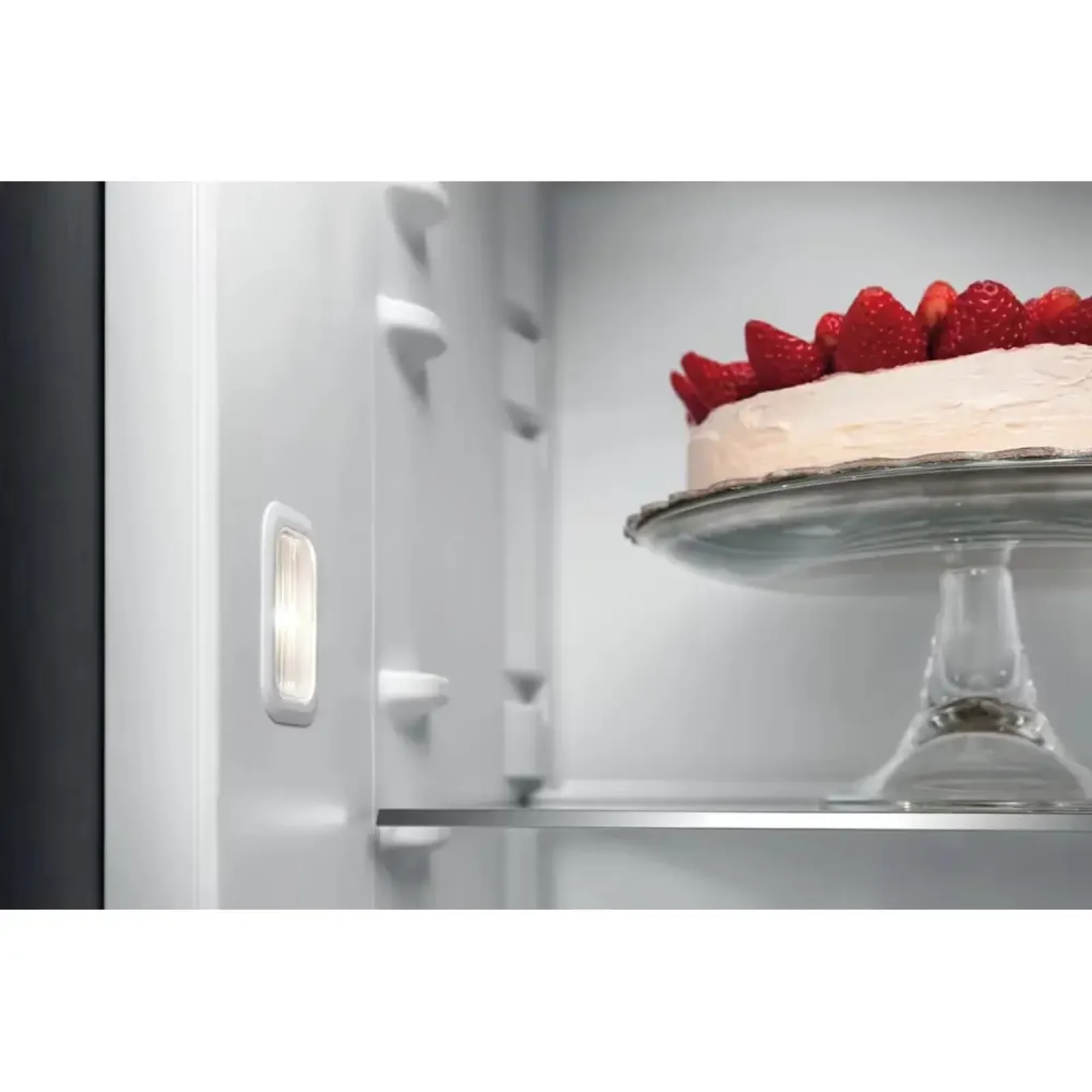 Встраиваемый холодильник Whirlpool ARG 18082 A++ UA