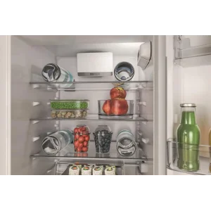 Встраиваемый холодильник Whirlpool WHC18D011C1 SF UA