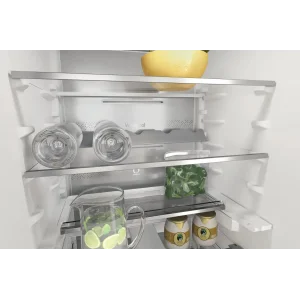 Встраиваемый холодильник Whirlpool WHC18T573 UA