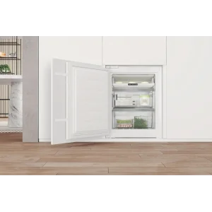 Встраиваемый холодильник Whirlpool WHC18T573 UA
