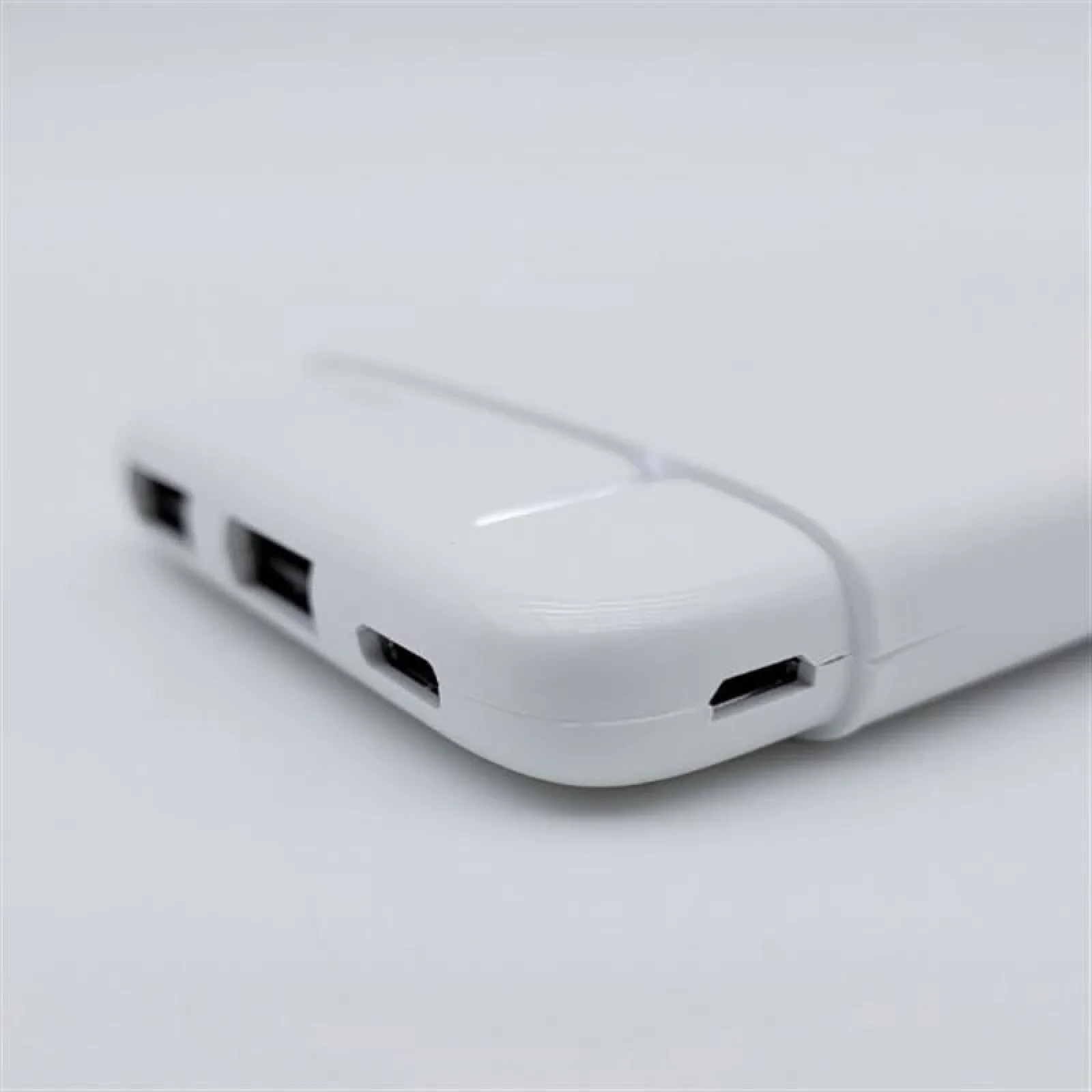 Внешний аккумулятор Forever TB-100M 10000mAh White (1283126565106) UA