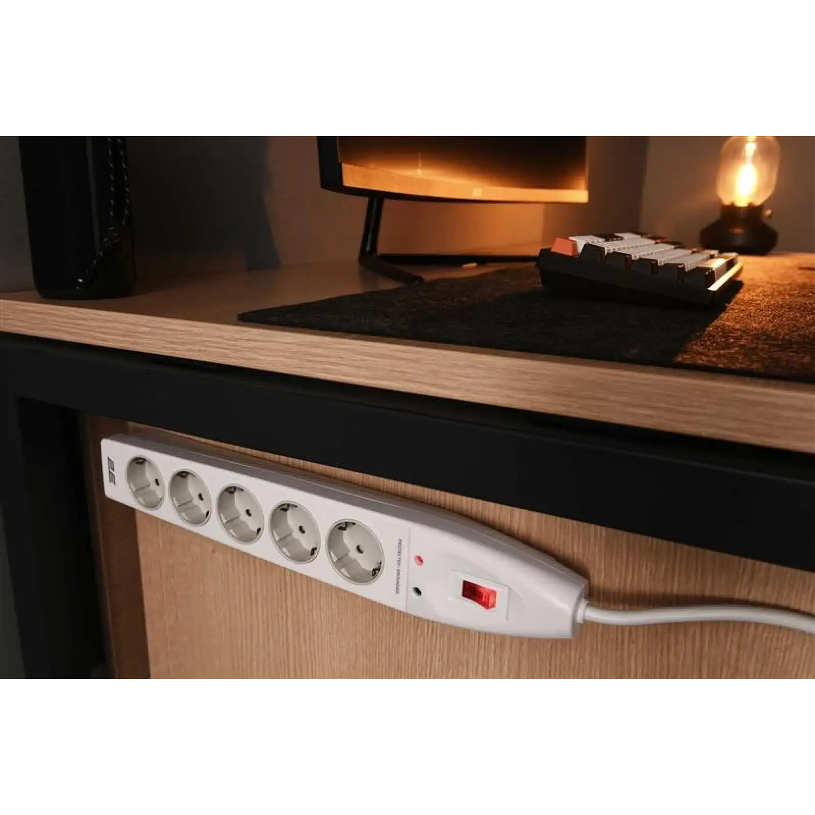 Мережевий фільтр 2E 5хSchuko, 2 м (2E-SP515M2WH) UA