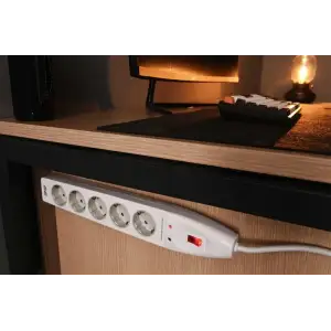 Мережевий фільтр 2E 5хSchuko, 10 м (2E-SP515M10WH) UA