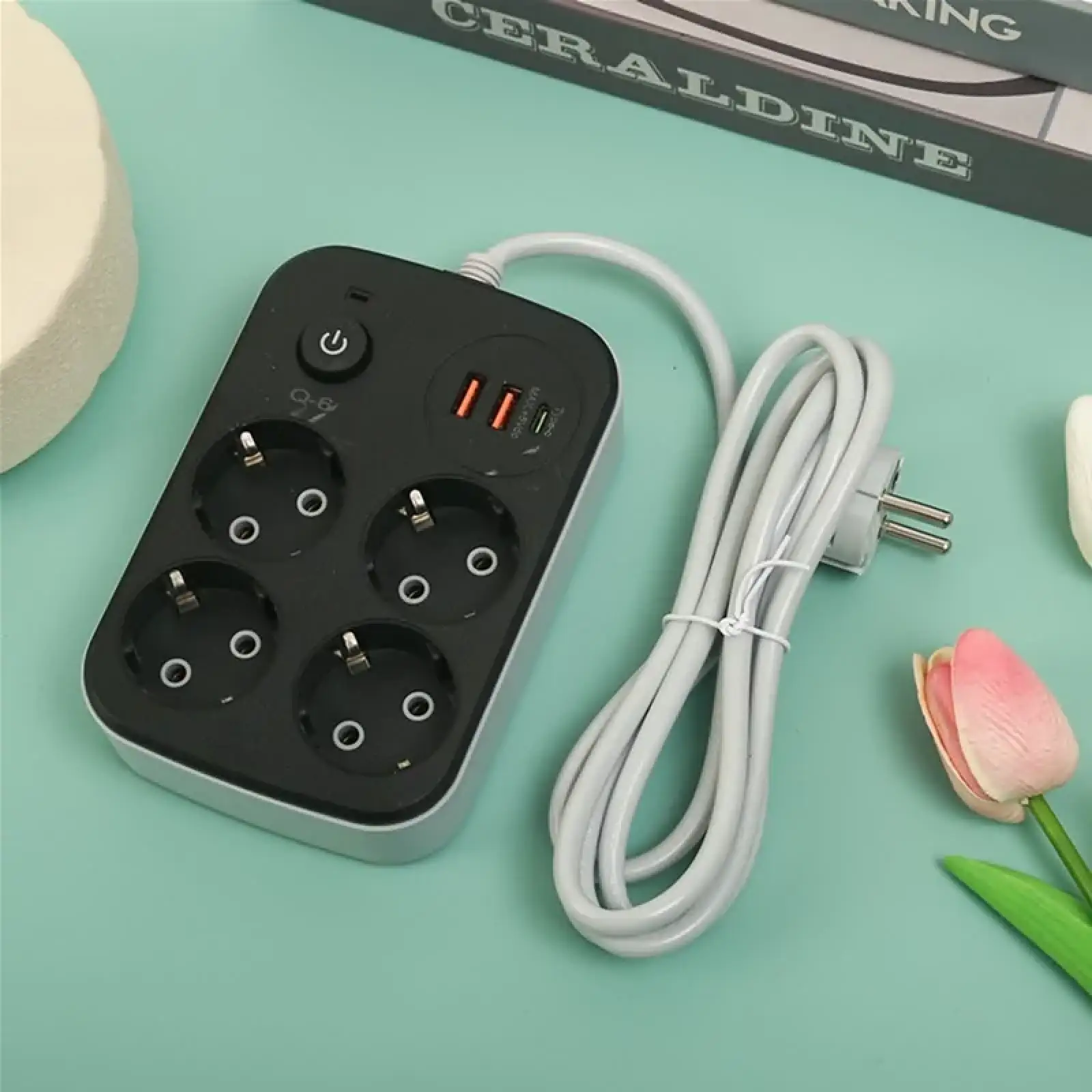 Мережевий фільтр XoKo SP-4-2-1 4 розетки, 3 USB, 2 м Black (XK-SP-4-2-1-BK) UA