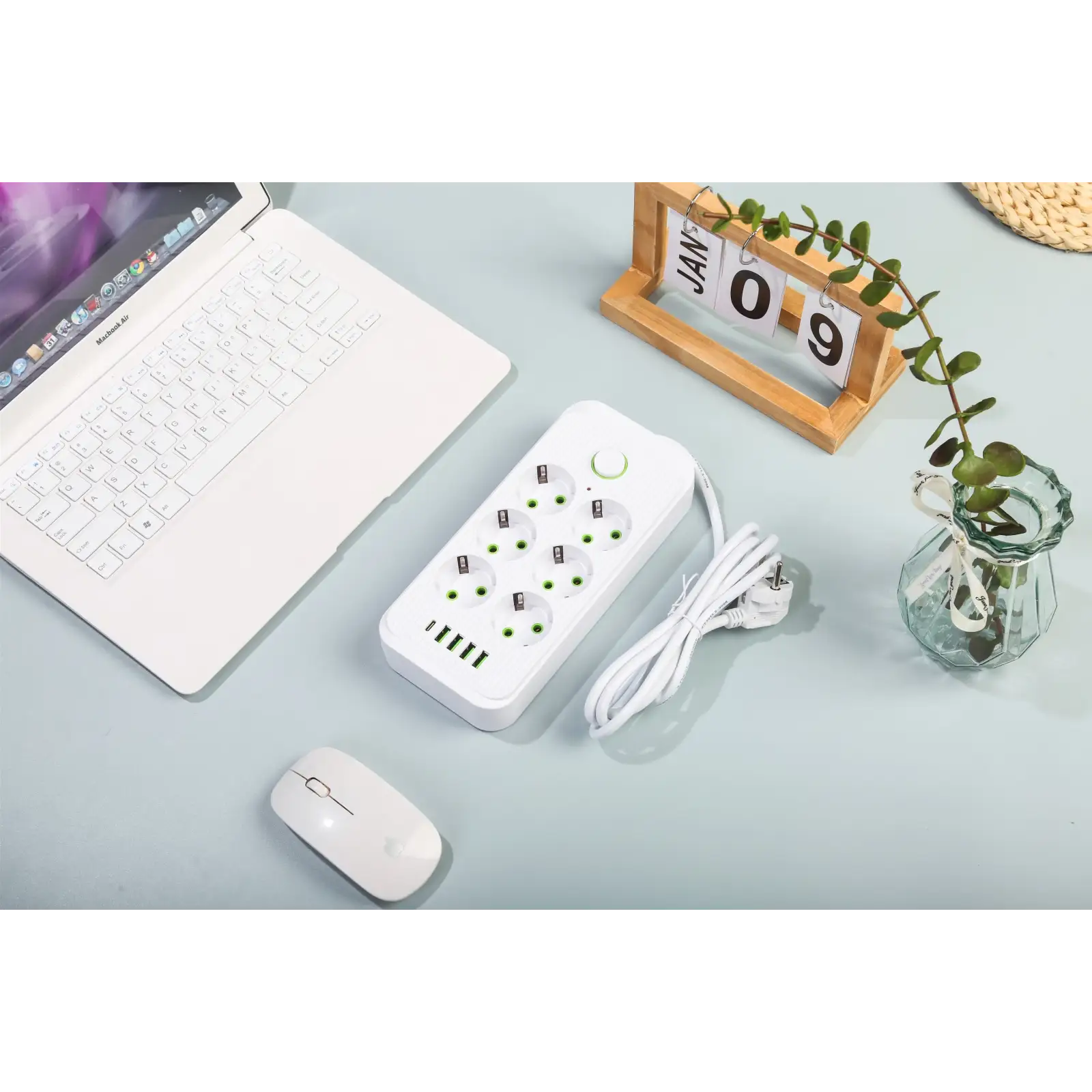 Сетевой фильтр XoKo SP-6-4-1 6 розеток, 5 USB, 2 м White (XК-SP6-4-1-WH) UA