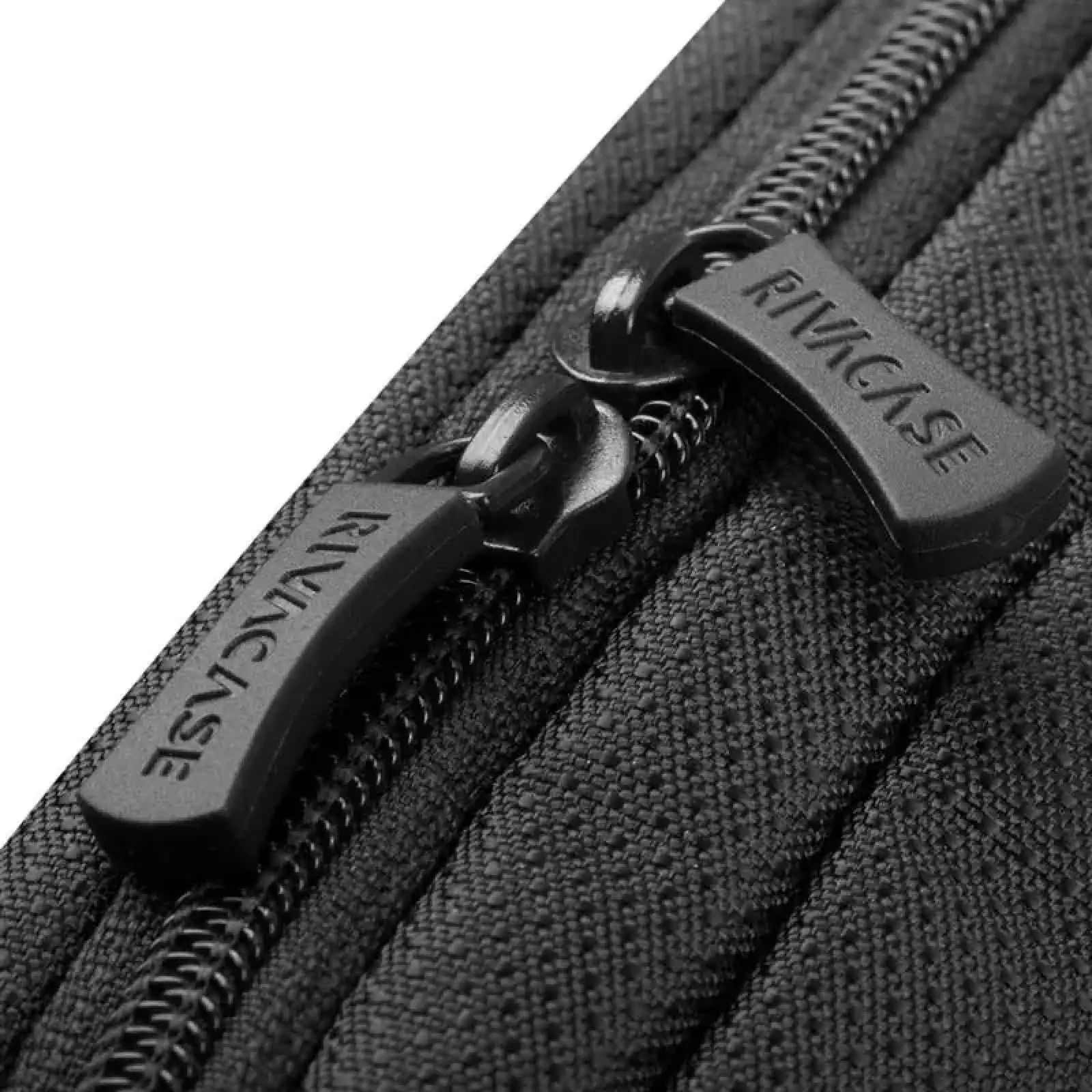 Сумка для ноутбука Rivacase 8035 15.6
