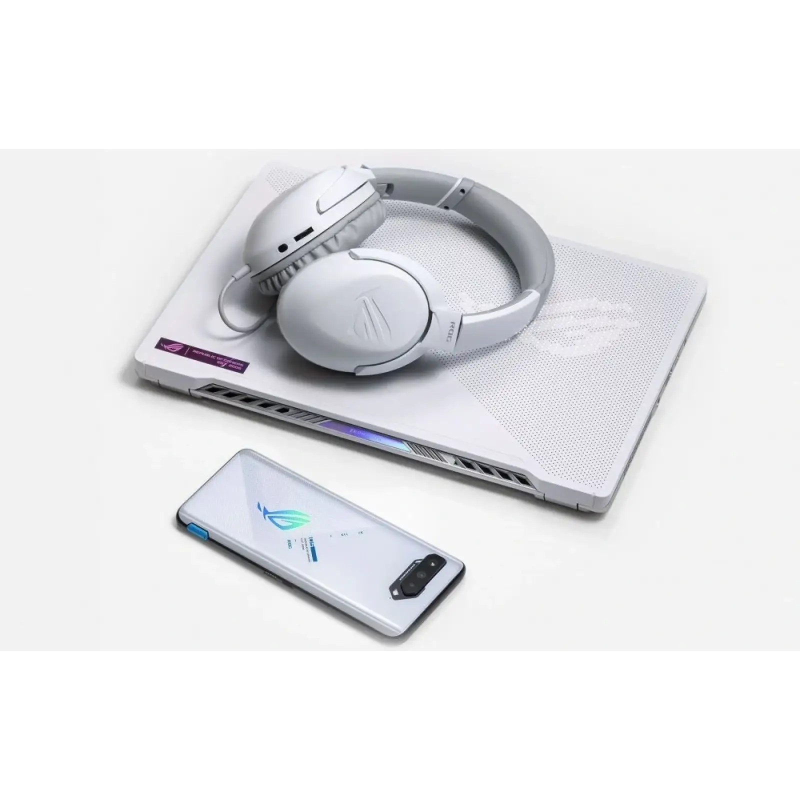 Гарнітура Asus ROG Strix Go Core Moonlight White (90YH0381-B1UA00) UA