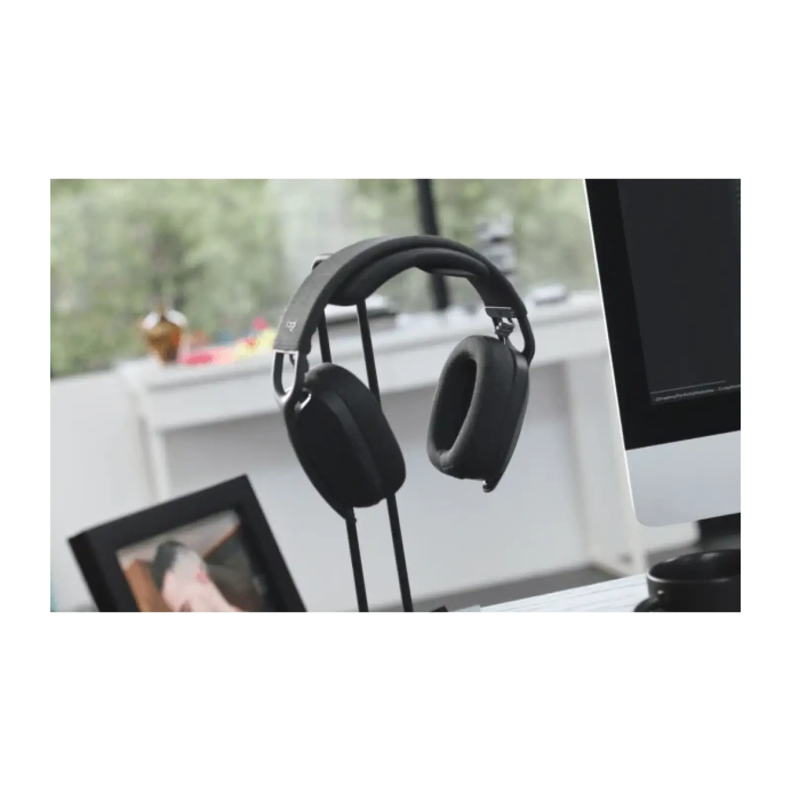 Bluetooth-гарнитура Logitech Zone Vibe 125 Wireless Headphones Graphite (981-001126) UA