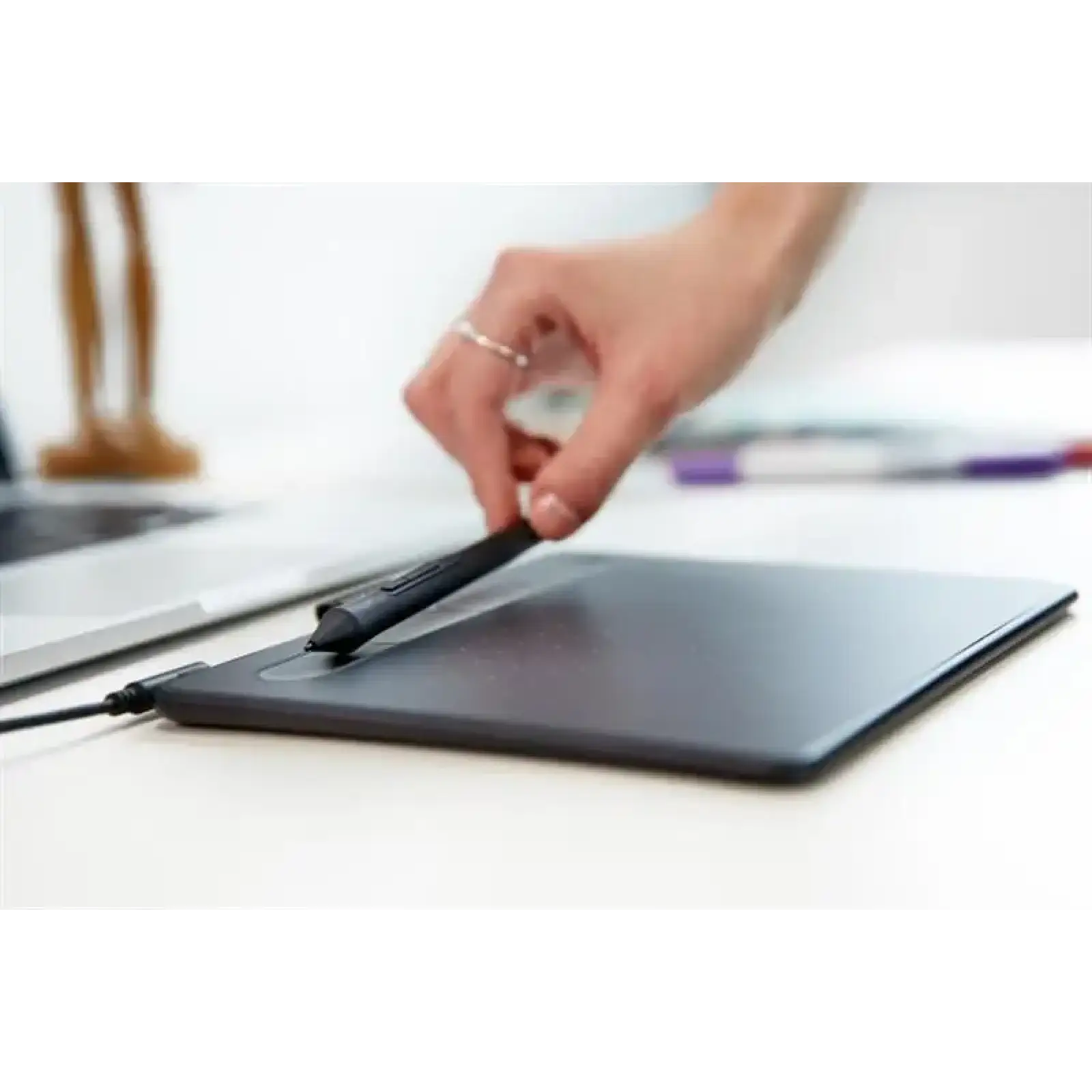 Графічний планшет Wacom Intuos S Black (CTL-4100K-S) UA