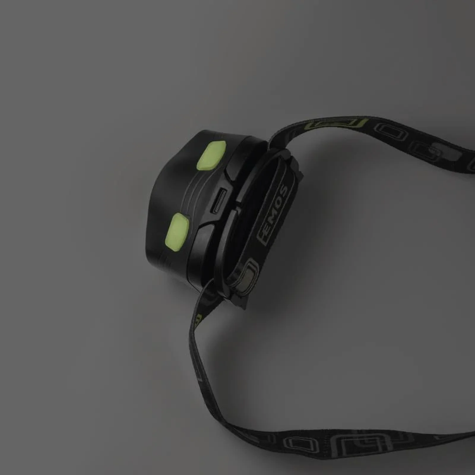 Фонарь Emos P3536 UA