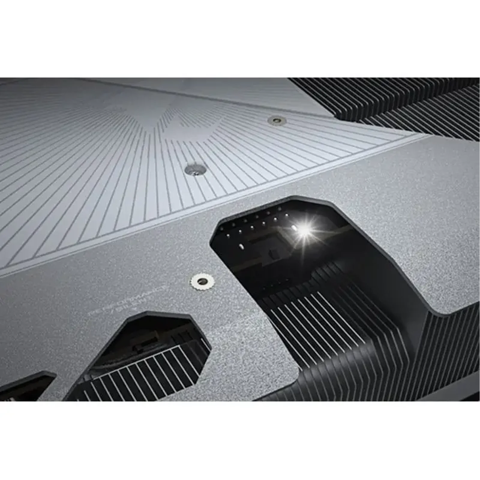 Видеокарта GIGABYTE AORUS GeForce RTX 5080 MASTER ICE 16G (GV-N5080AORUSM ICE-16GD)