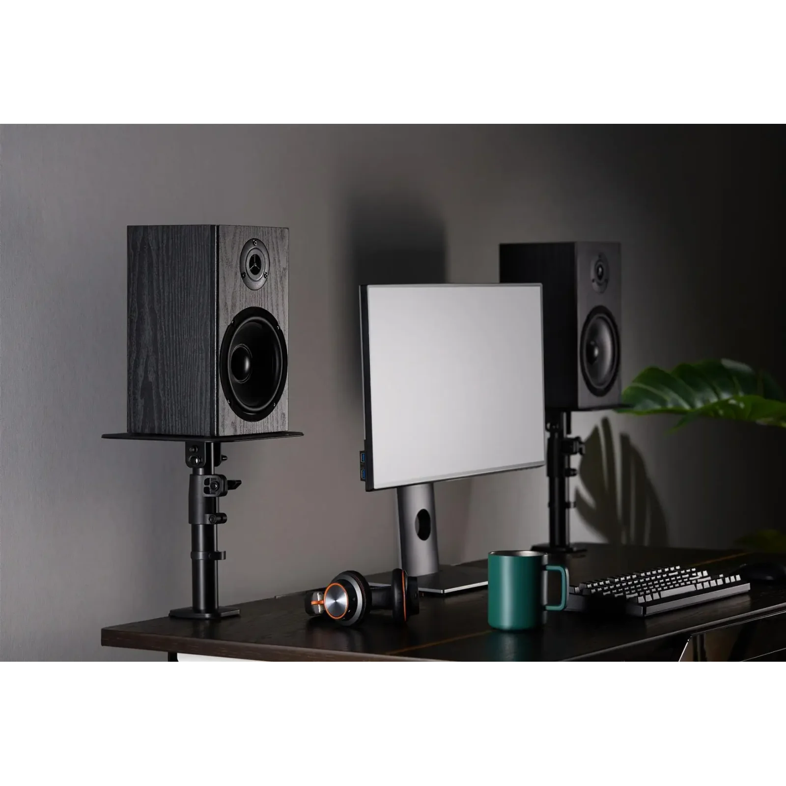 Настільна стійка OfficePro SS138 Black UA