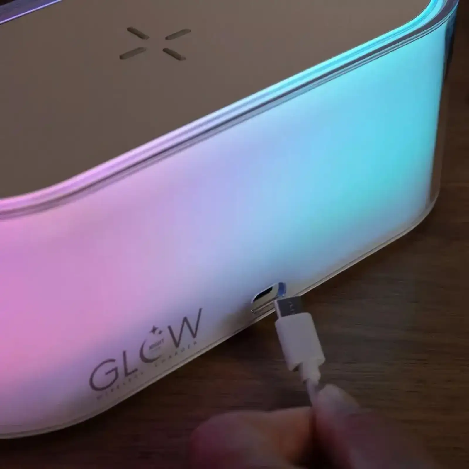 Ночник с беспроводной зарядкой Proove Glow White (PLPG00102002) UA