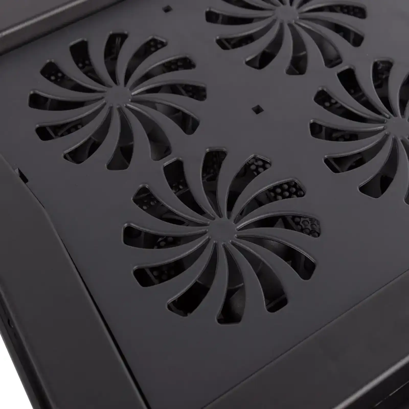 Охолоджуюча пiдставка для ноутбука ColorWay Cooling Laptop Q3, 10-17” (CW-CLQ3) UA