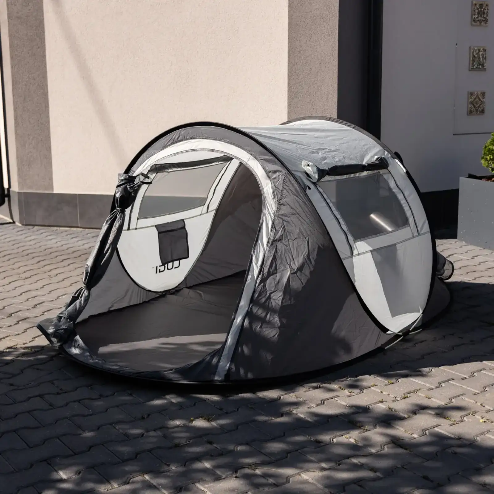 Намет туристичний 245×145×100 (см) кемпінговий для риболовлі 2 х місний Сірий LU-030BE Lugi