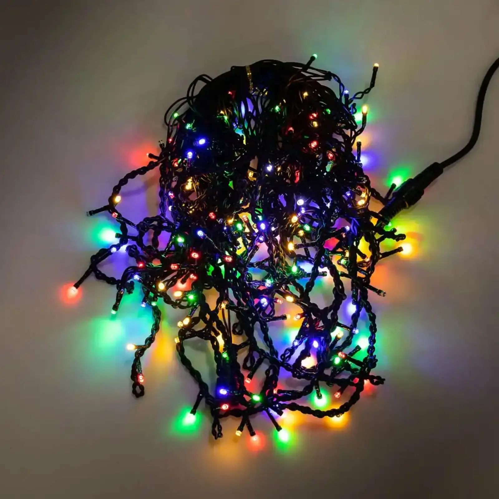 Вулична гірлянда бахрома 12 м 200 led чорний провід Мультиколір 12MBML Garlando UA