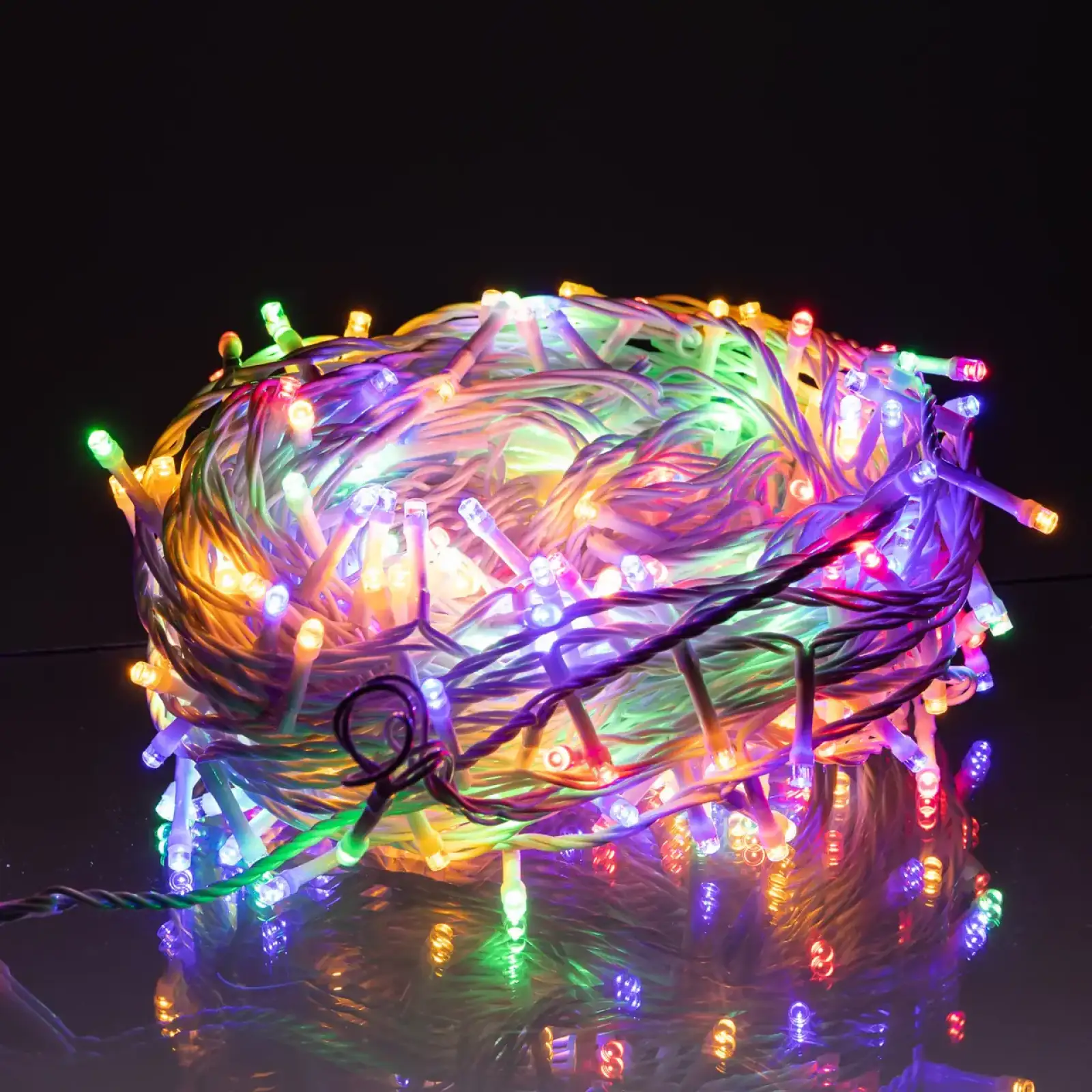 Гирлянда Нить уличная 30 м 300 LED белый провод Мультиколор CF300L30MWML Garlando UA