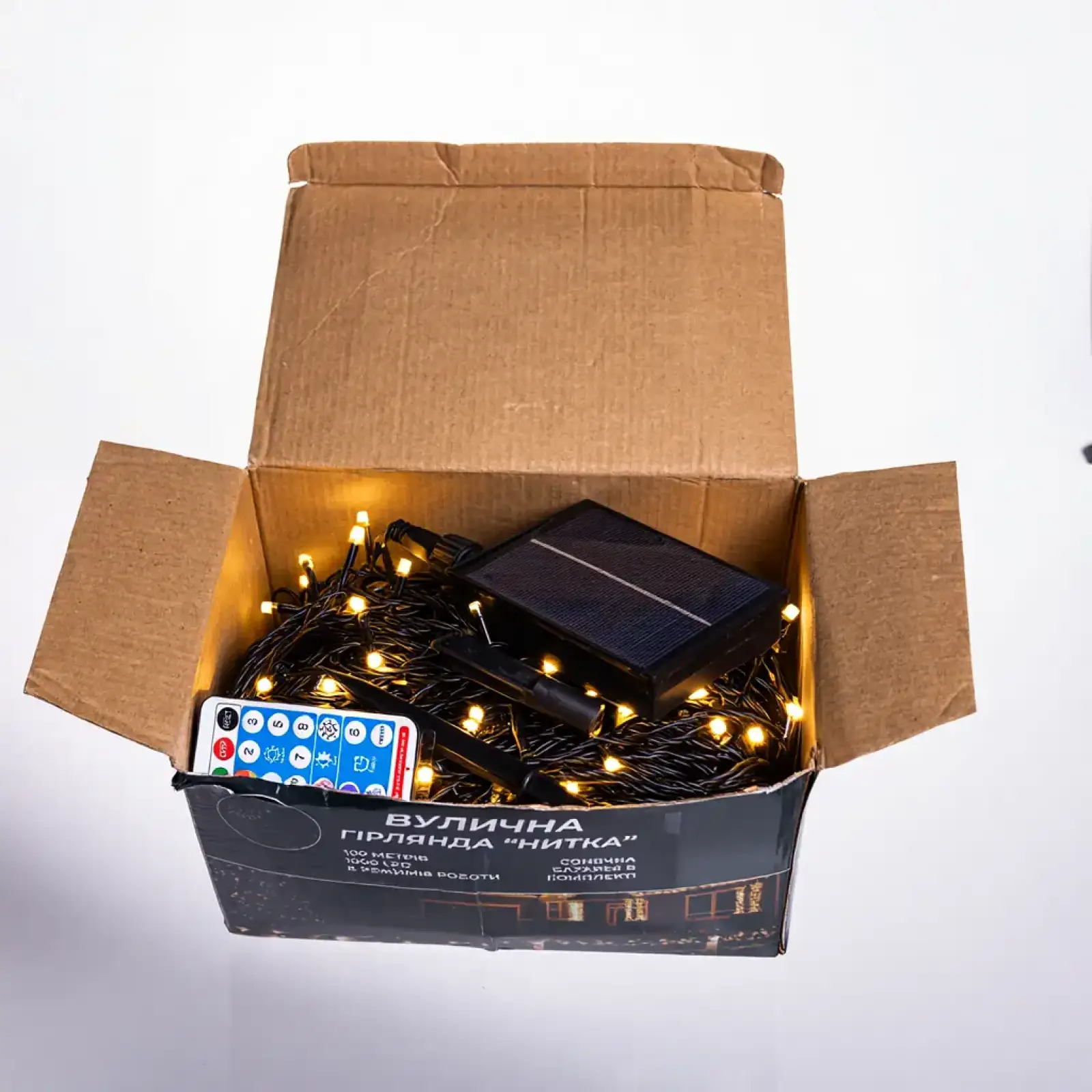 Новогодняя гирлянда уличная 100 м 1000 LED с солнечной батареей 8 режимов работы черный провод Желтый свет SB1000L100MBY Garlando UA