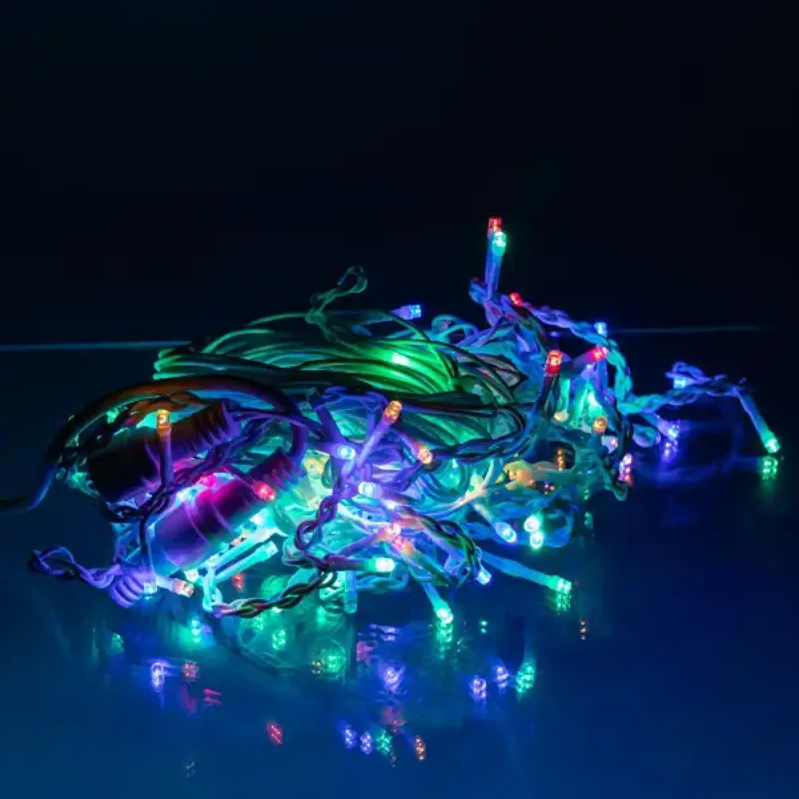 Уличная гирлянда Бахрома 12 м 200 LED белый провод Мультиколор 12MWML Garlando UA