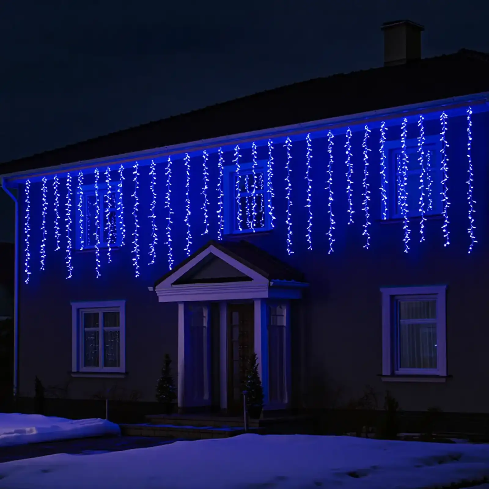 Вулична гірлянда Бахрома 36 м 600 LED білий провід Синій 36MWBL Garlando UA