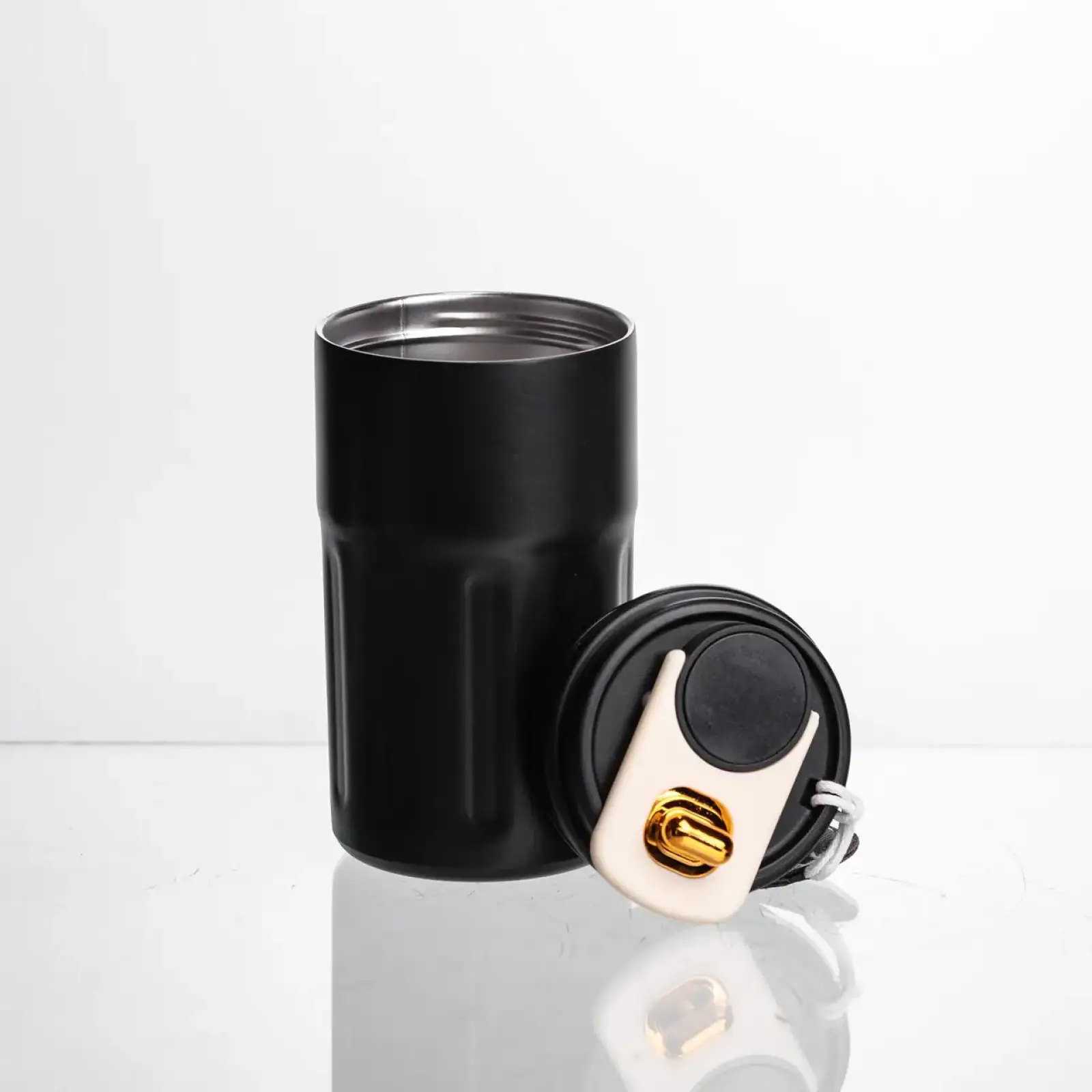 Термочашка Coffee 400 мл с ремешком и датчиком температуры, черный Yiwu HP-GM-3 UA