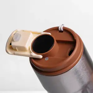 Термочашка Coffee 400 мл з ремінцем та датчиком температури, коричневий Yiwu HP-GM-1 UA