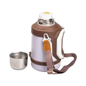 Термос Vacuum Cup 1.5 літра з ремінцем і складною ручкою коричневий HP-14-21V Yiwu UA