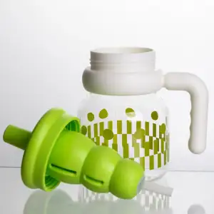 Пляшка для води скляна Abstract із ситечком 1 л, зелений Yiwu HP-GM-28 UA