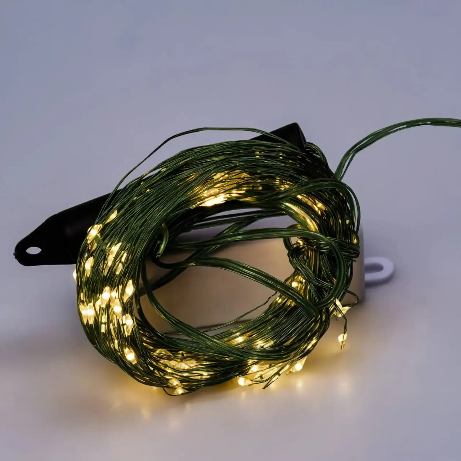 Гирлянда Конский хвост 200 LED 10 нитей 2 м зеленая, желтый GarlandoPro 1733012GY UA