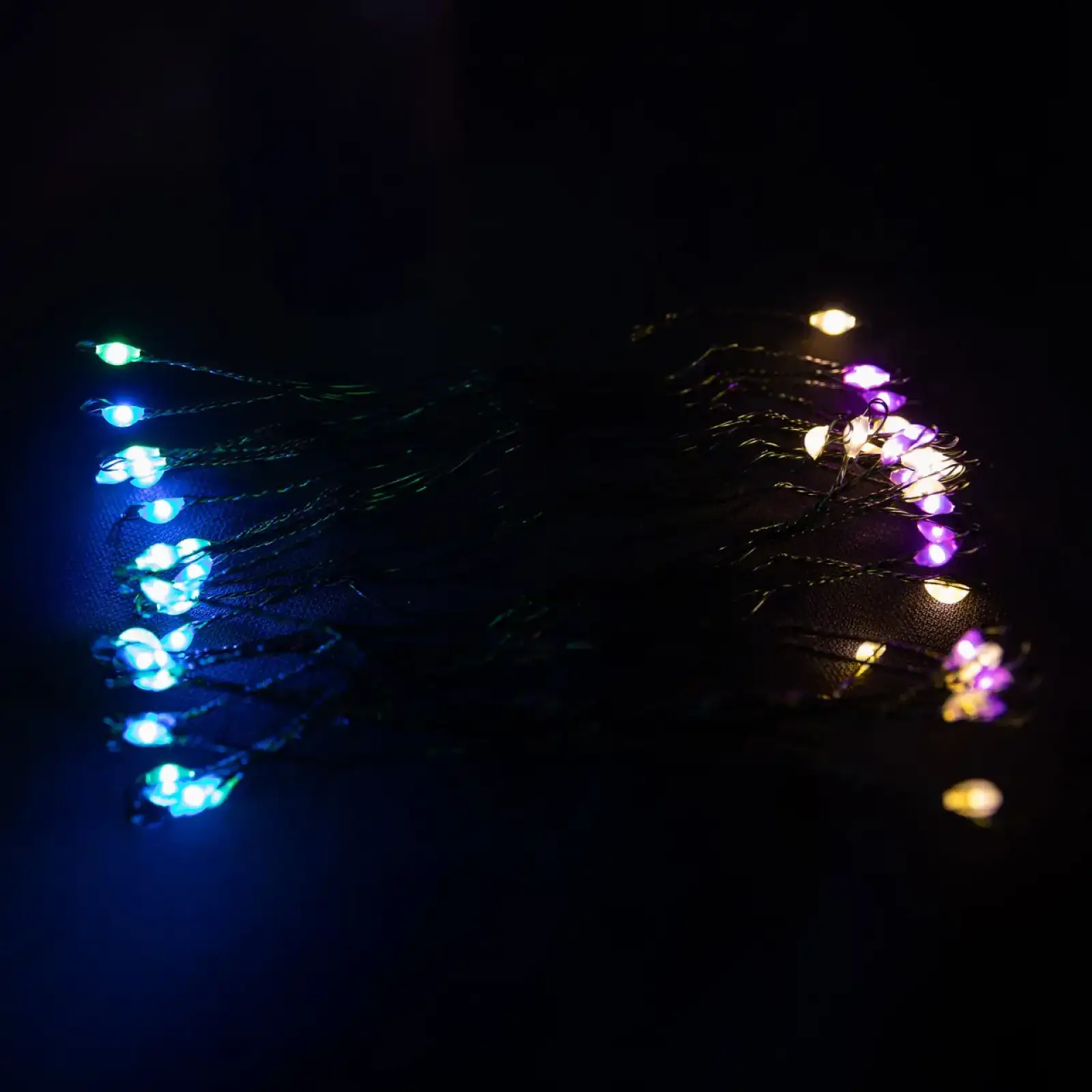 Гирлянда Конский хвост Мишура 1200 LED 20 нитей 2 м зеленая, мультиколор GarlandoPro D1200L2MGML UA