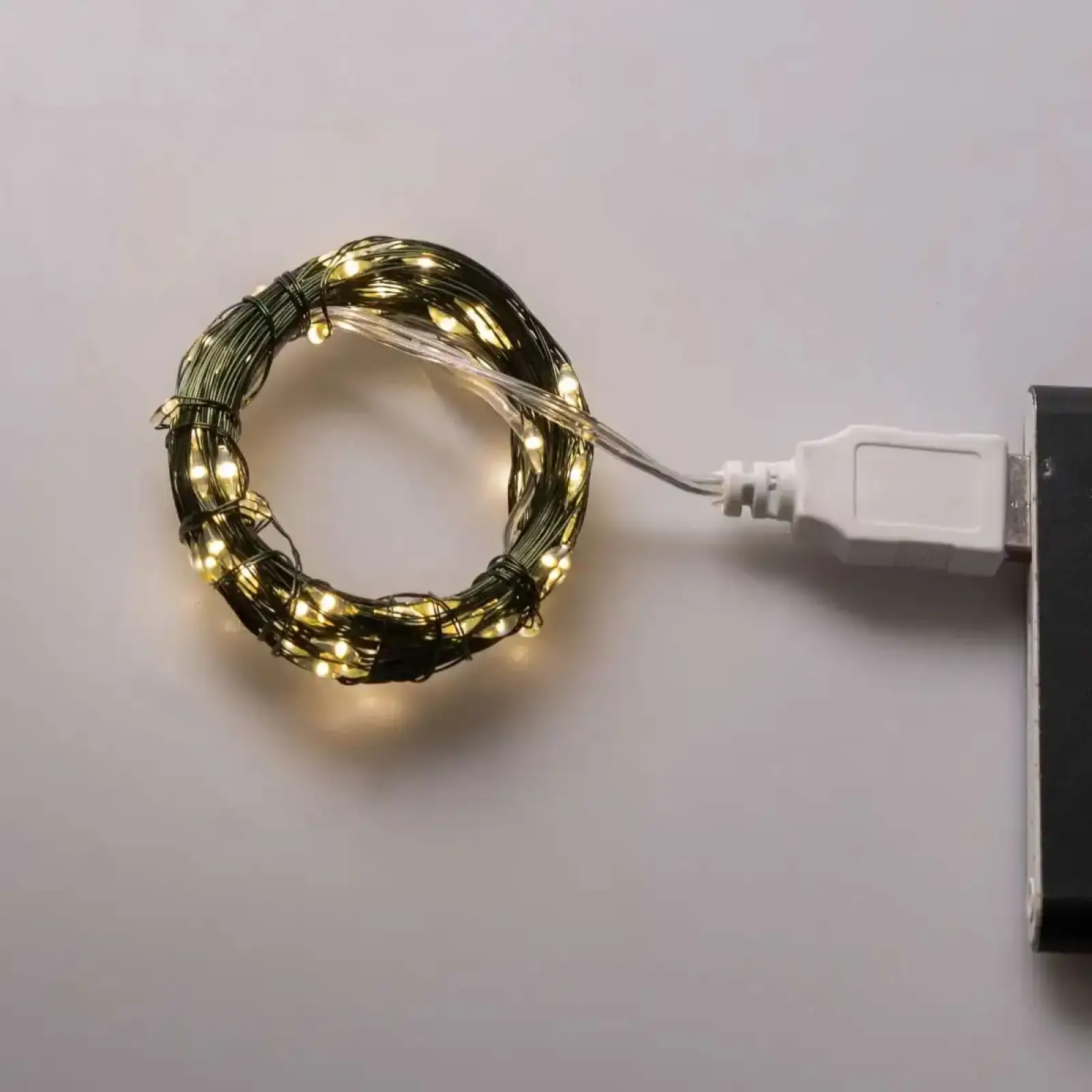 Гірлянда роса 10 метрів USB на 100 led світлодіодів крапля на зеленому дроті USB100L10MGY Garlando UA