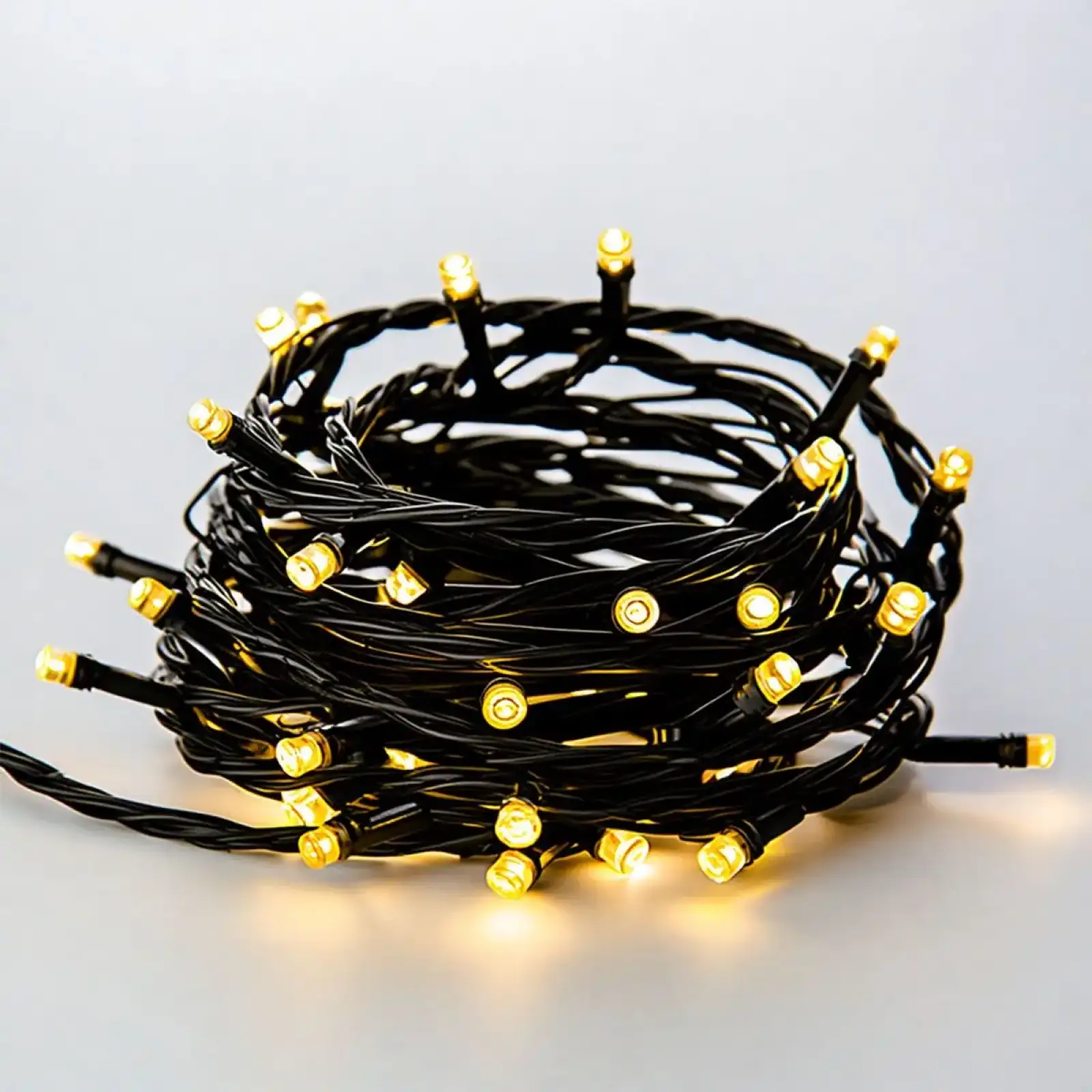 Новогодняя гирлянда штора 3х2 м 144 LED комнатная белый провод Жёлтый ZWM32144LEDY Garlando UA