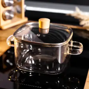 Кастрюля из боросиликатного стекла квадратная 3.2 л с крышкой Yiwu HP-GP-24 UA