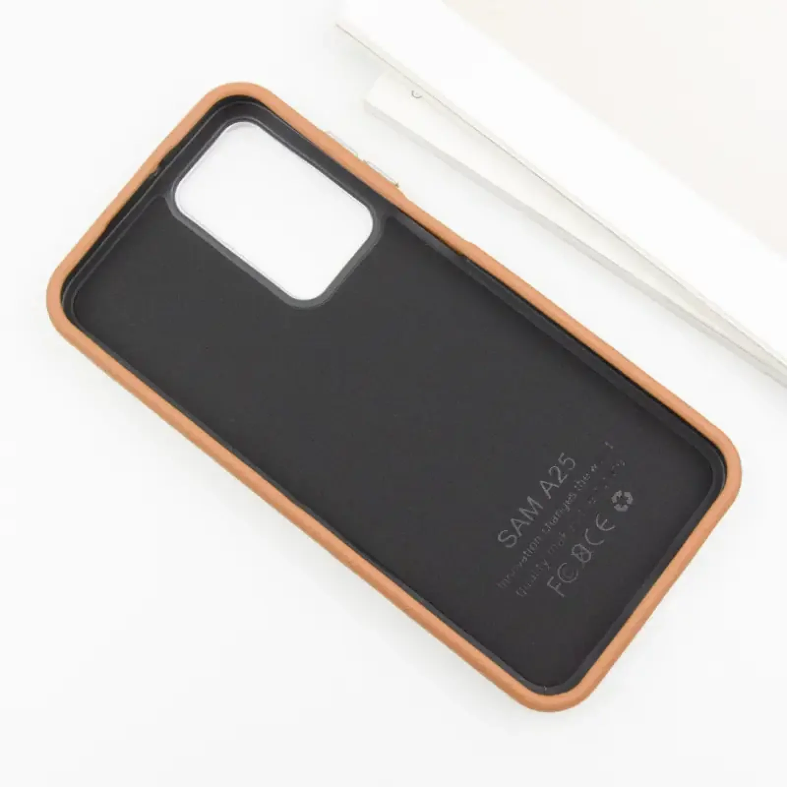Чехол Leather Case Metal Buttons для Samsung Galaxy S24, Samsung Galaxy S25 Brown