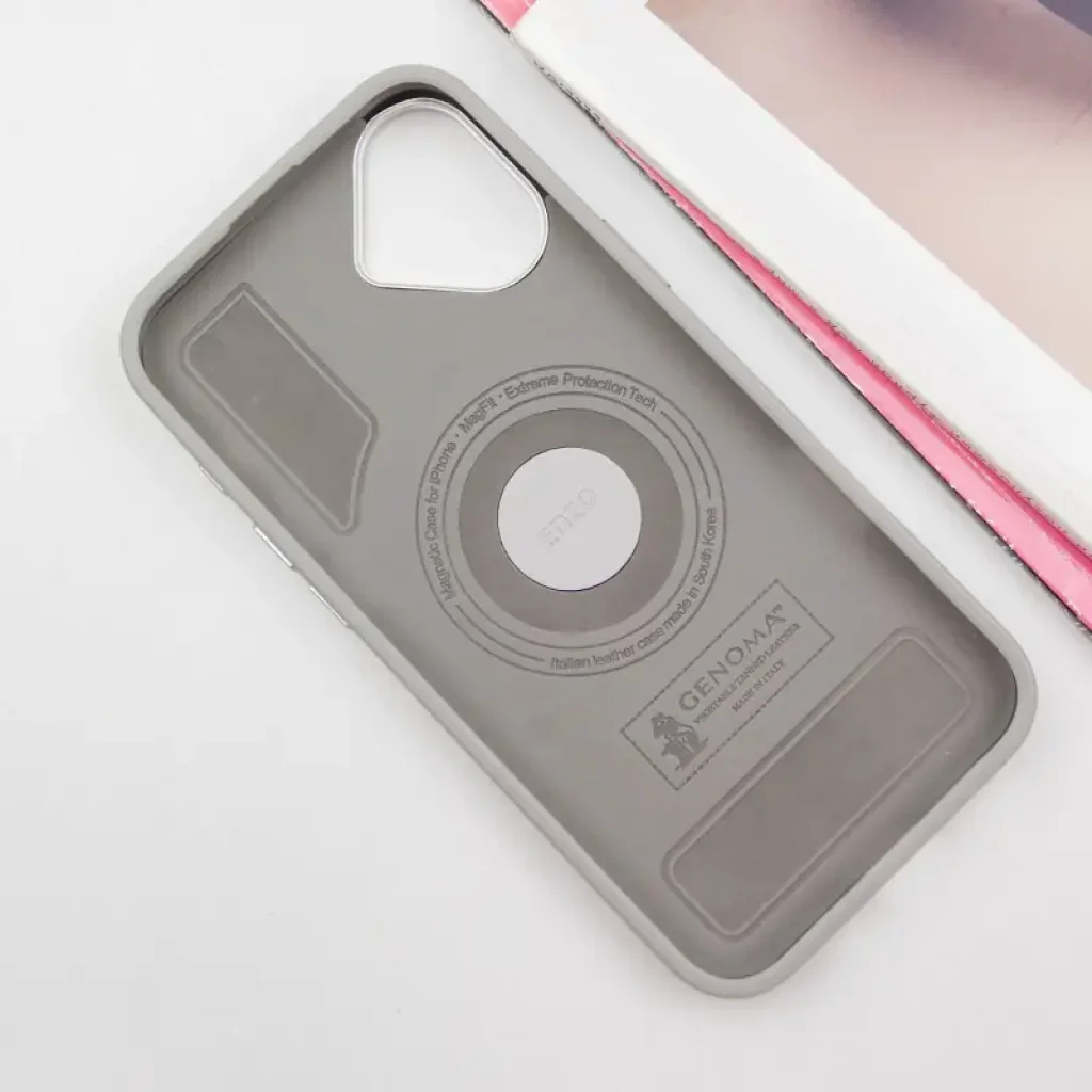 Чохол SGP PC+Leather with MagSafe для Apple iPhone 16 Grey