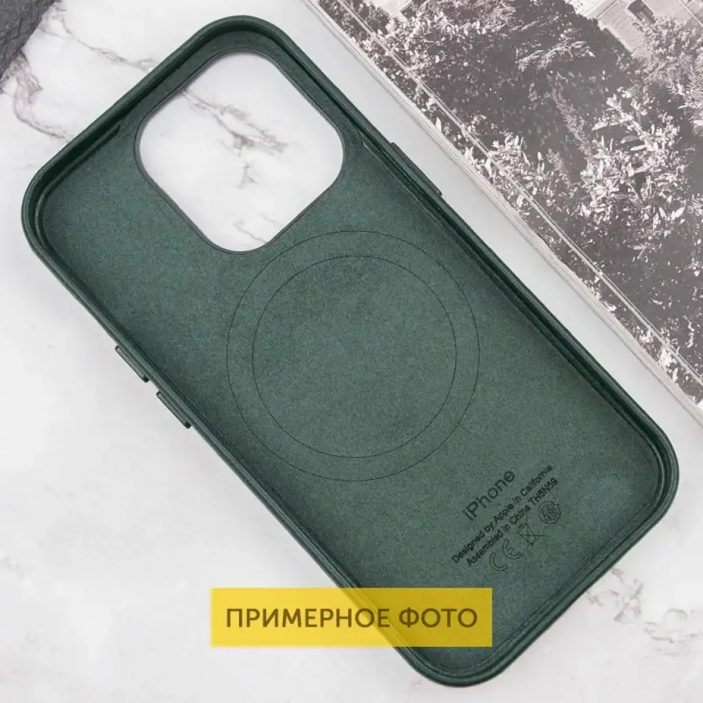 Чохол Leather Case (AAA) with MagSafe and Animation для Apple iPhone 16 Green