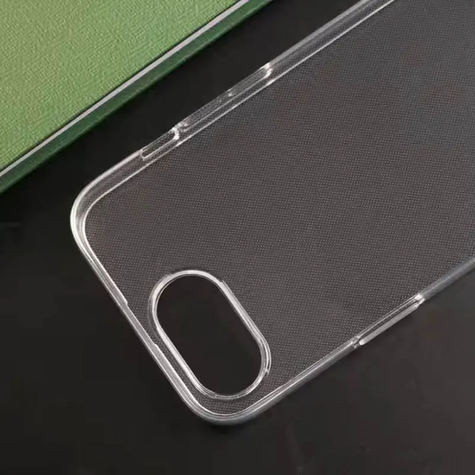 Чехол TPU Epic Transparent 1,5mm для Apple iPhone 16e