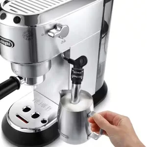 Кавоварка DeLonghi EC 685 M UA