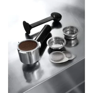 Кавоварка EC 685 BK 132106140 DELONGHI UA