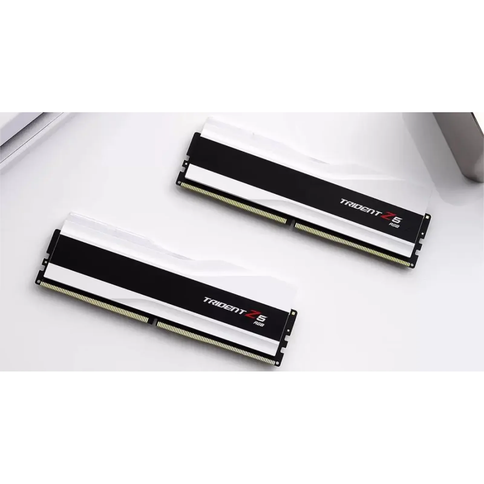 Набір з двох модулів пам'яті 64GB DDR5-6000 K2 6000J3636F32GX2-TZ5RW G.SKILL (F5-6000J3636F32GX2-TZ5RW) UA