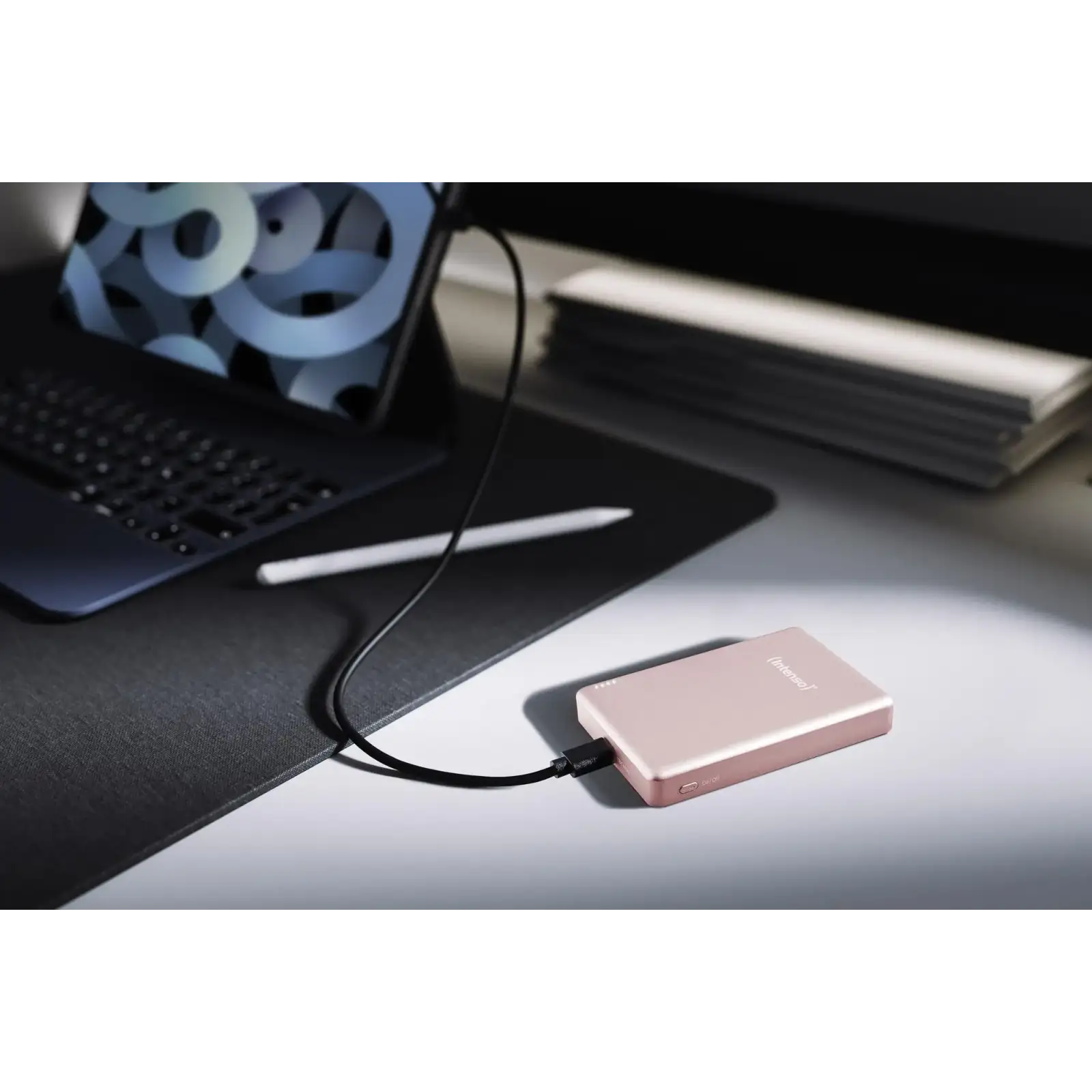 Зовнішній акумулятор USB 10000MAH MAG ROSE MW10000 7344033 INTENSO UA