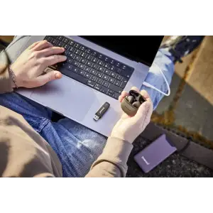 Внешний аккумулятор USB 10000MAH QC3.0 PURPLE F10000 7332033 INTENSO UA