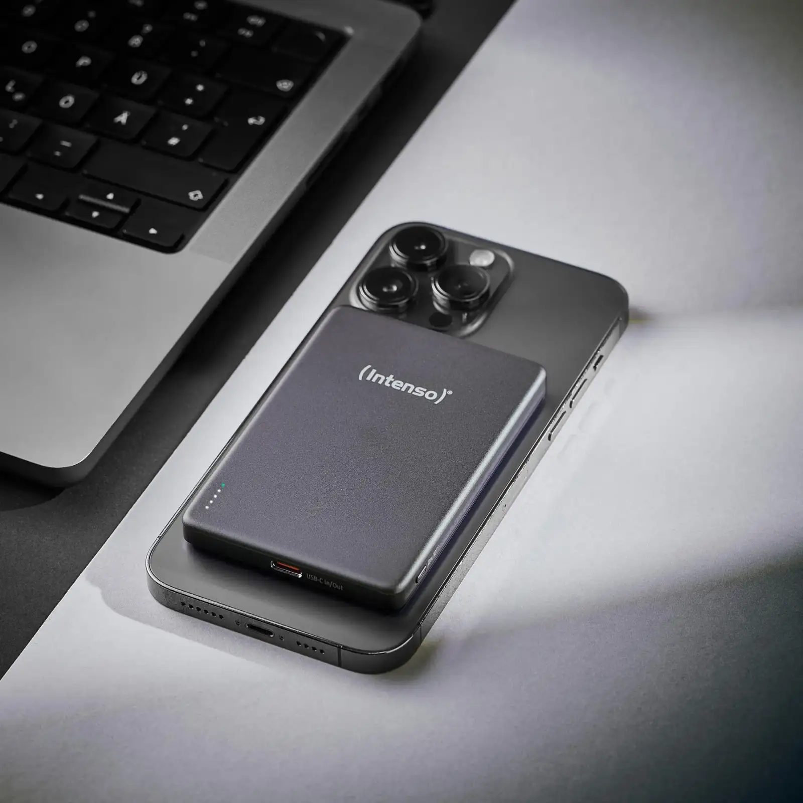 Зовнішній акумулятор USB 5000MAH MAG GREY MW5000 7344024 INTENSO UA